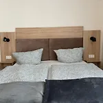 Deutscher Hof Pensionat 3*