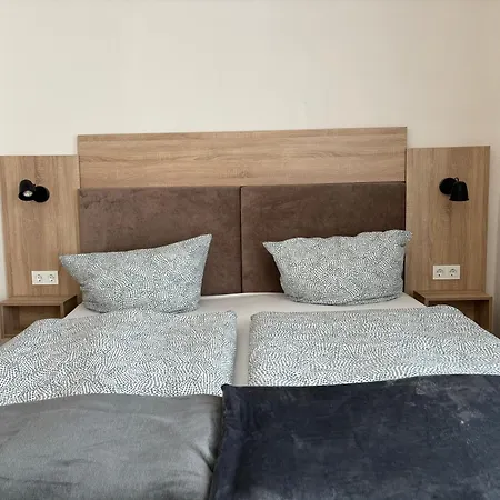 Deutscher Hof Гостевой дом 3*