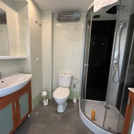 Deutscher Hof Гостевой дом Плауэн