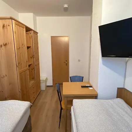 Deutscher Hof 3* Плауэн