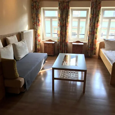 Deutscher Hof Плауэн