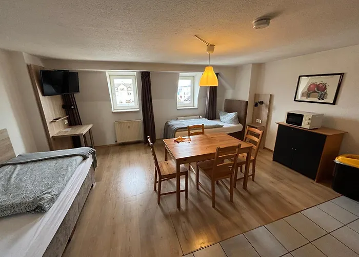 Deutscher Hof 3* Πλάουεν